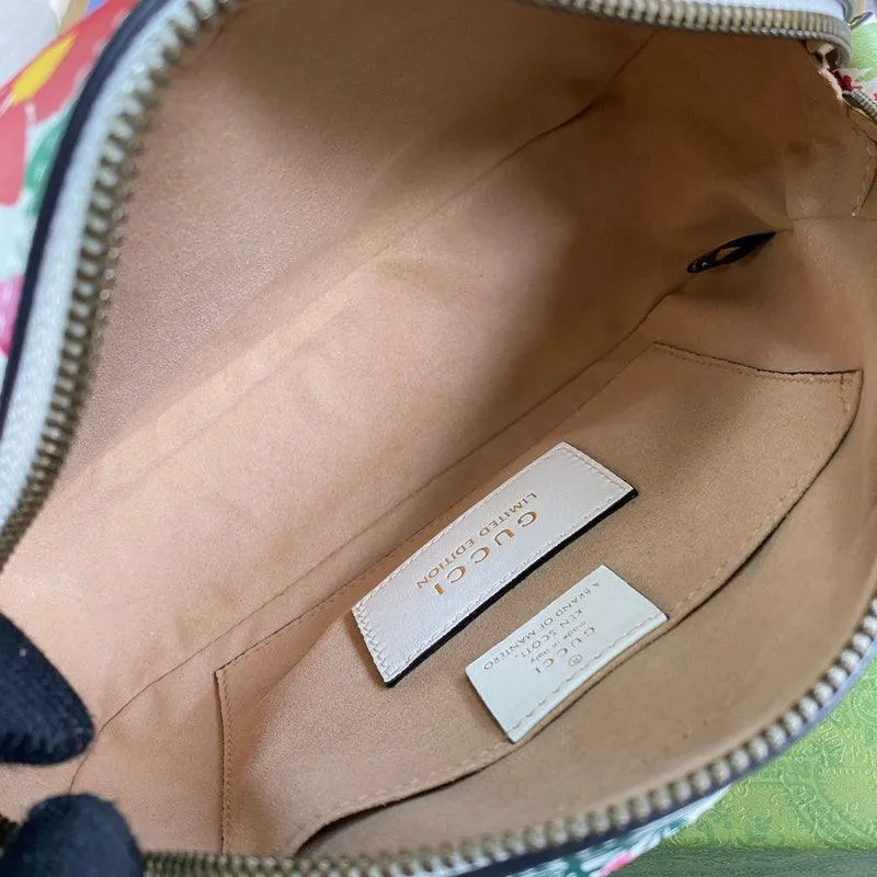 Charm - GG Bags - 2050