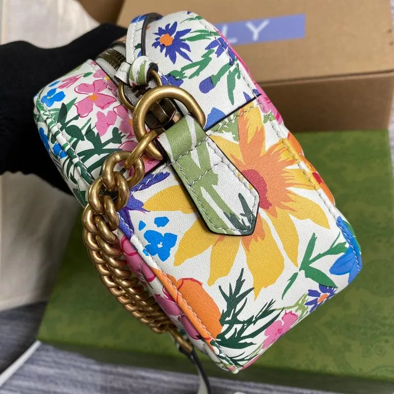 Charm - GG Bags - 2050