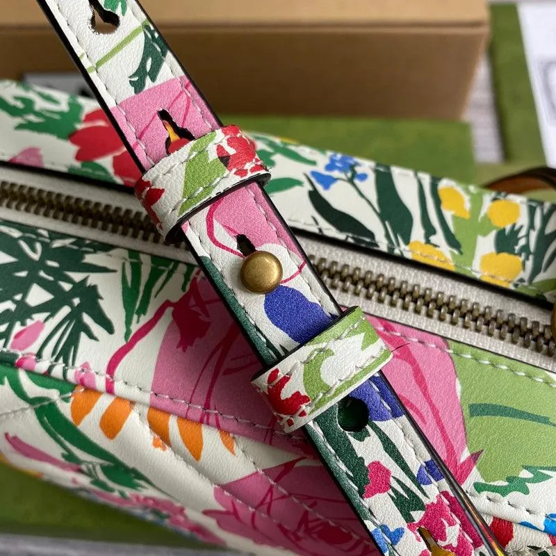 Charm - GG Bags - 2050
