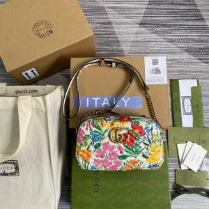 Charm - GG Bags - 2050