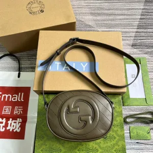 Charm - GG Bags - 223
