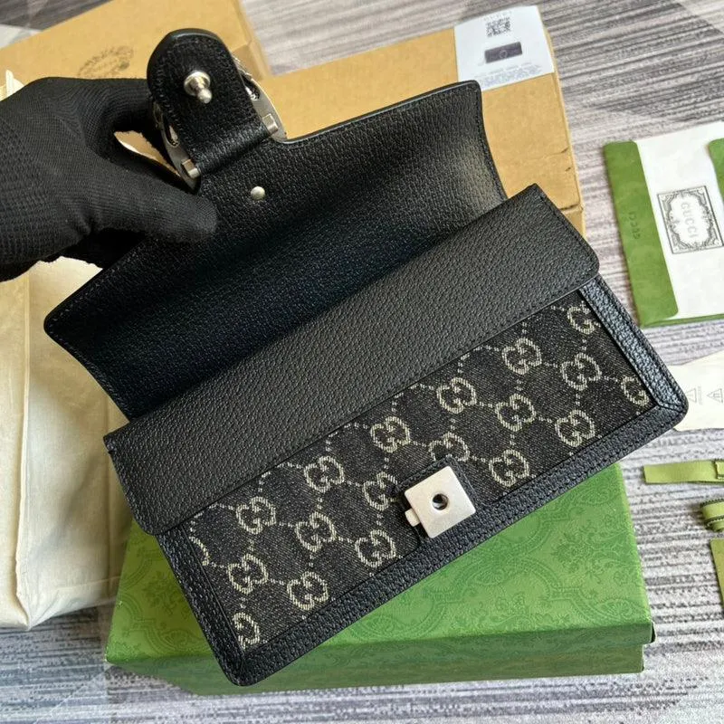 Charm - GG Bags - 490