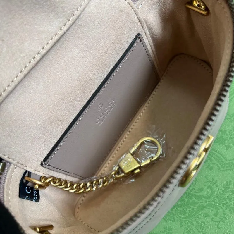 Charm - GG Bags - 750