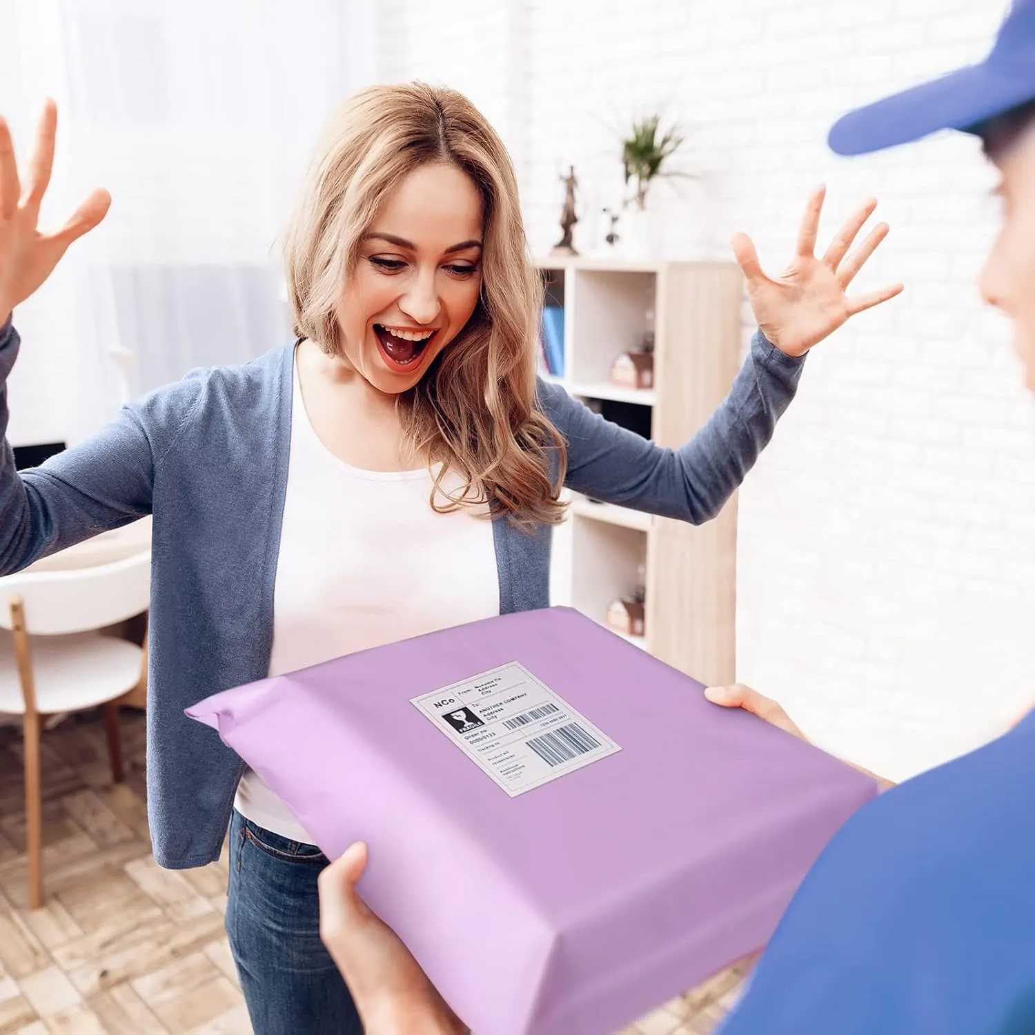Fuxury Poly Mailers 10x13 Inch 200 Pcs, Bulk Shipping Bags for Clothing, Strong Adhesive Shipping Envelopes for Small Business Suppliers,Waterproof Mailers Poly Bags Mailing Envelopes Light Purple