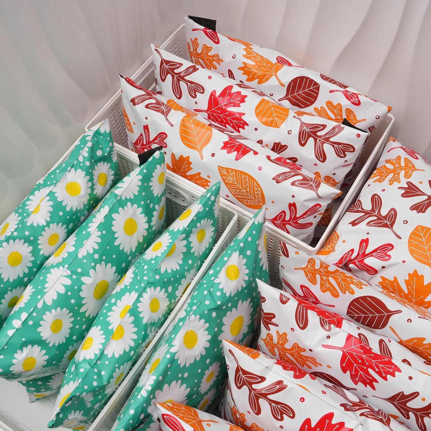 JinRuiKJ Poly Mailer 14.5x19 50 Pack - Shipping Bags for Clothing, Strong Thick and Self Adhesive Mailing Bags - Cute Packaging Bags for Small Business - Daisy