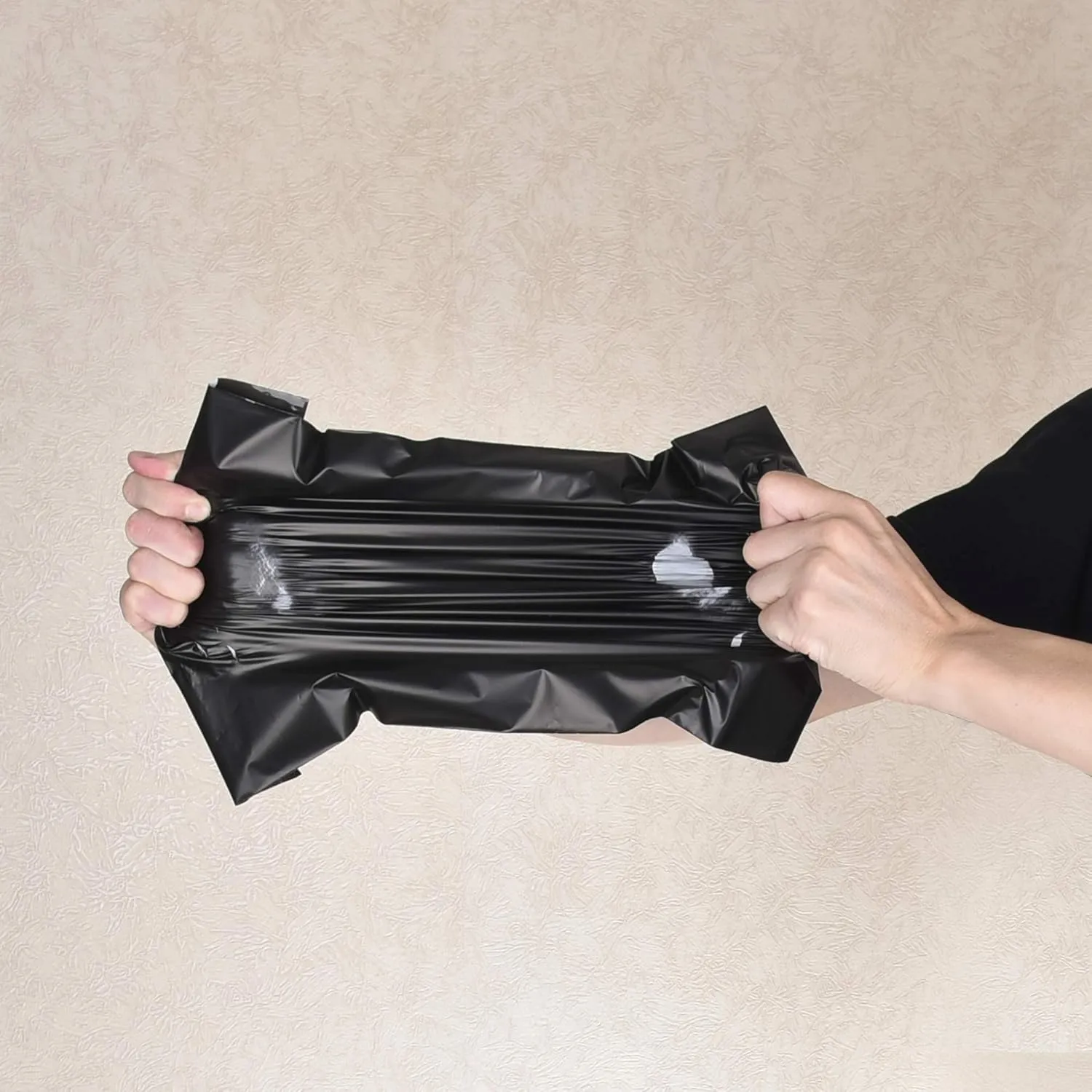 KKBESTPACK 100 Large Poly Mailers 10x13 Shipping Bags for Small Business – Self Sealing Package Envelopes (10 x 13 Pack of 100, Black)