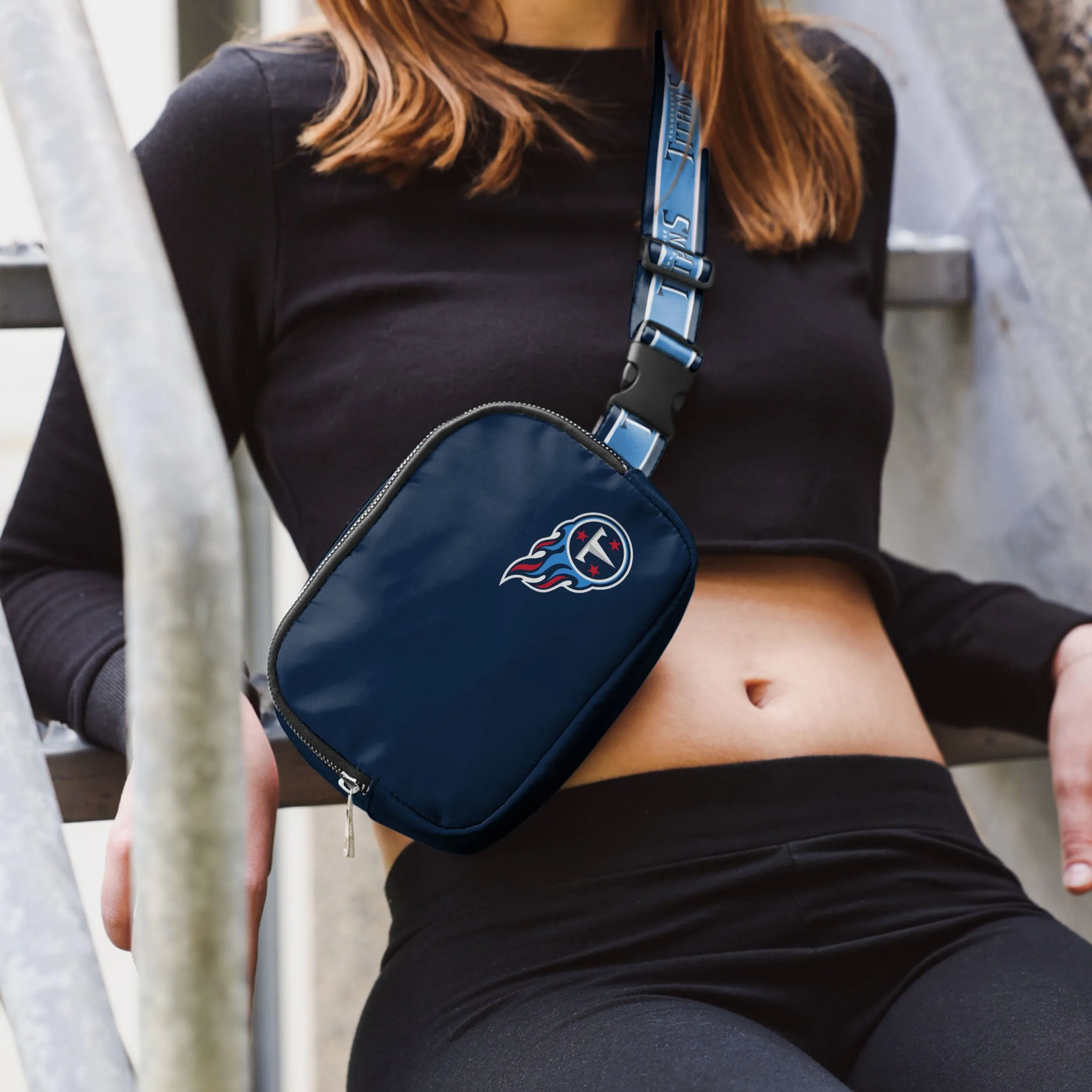 Tennessee Titans Team Wordmark Crossbody Belt Bag