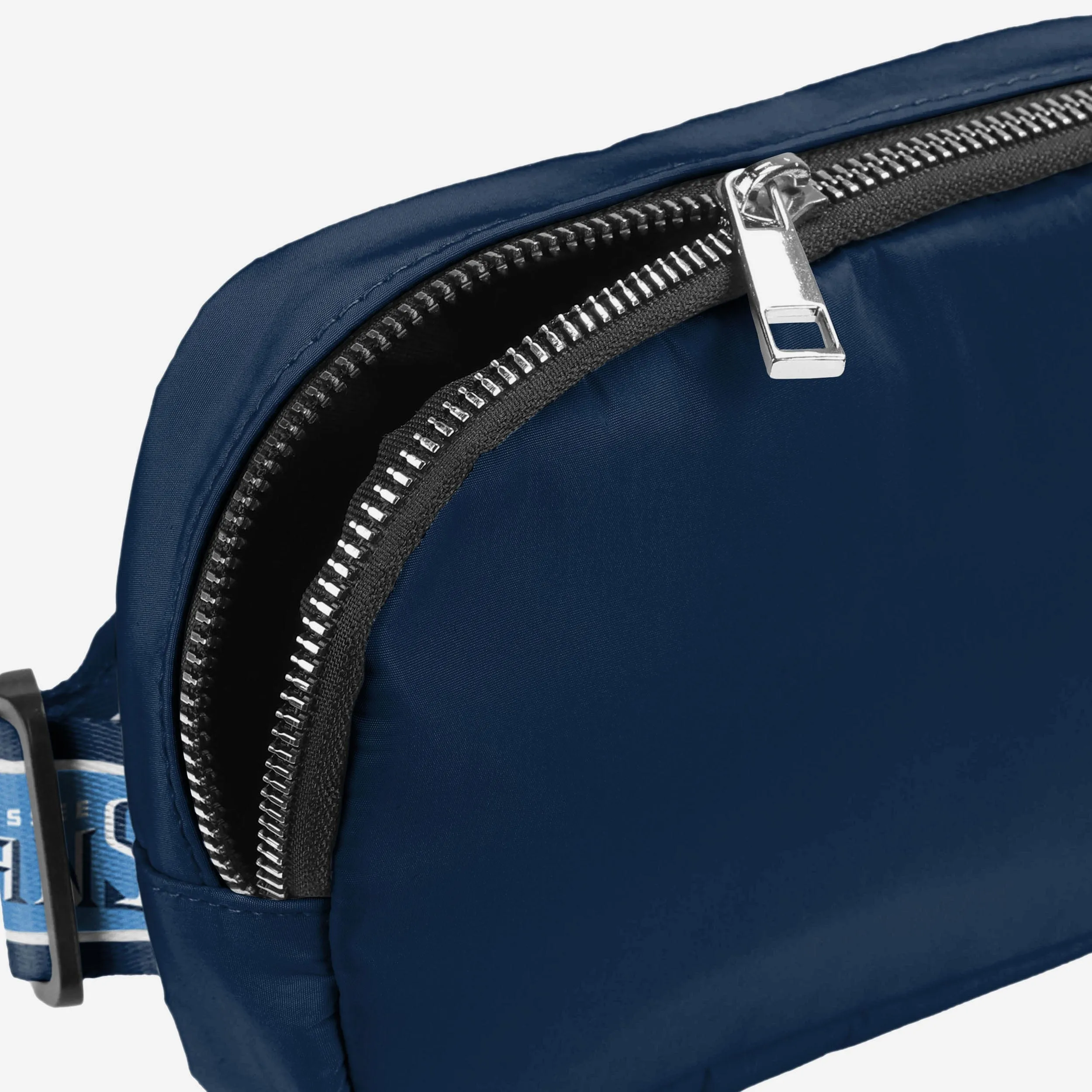 Tennessee Titans Team Wordmark Crossbody Belt Bag